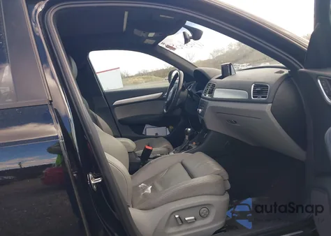 2018 Audi Q3 2.0T Premium/2.0T Sport Premium z USA, uszkodzony, nr VIN WA1BCCFSXJR031354